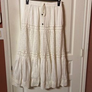 White maxi skirt